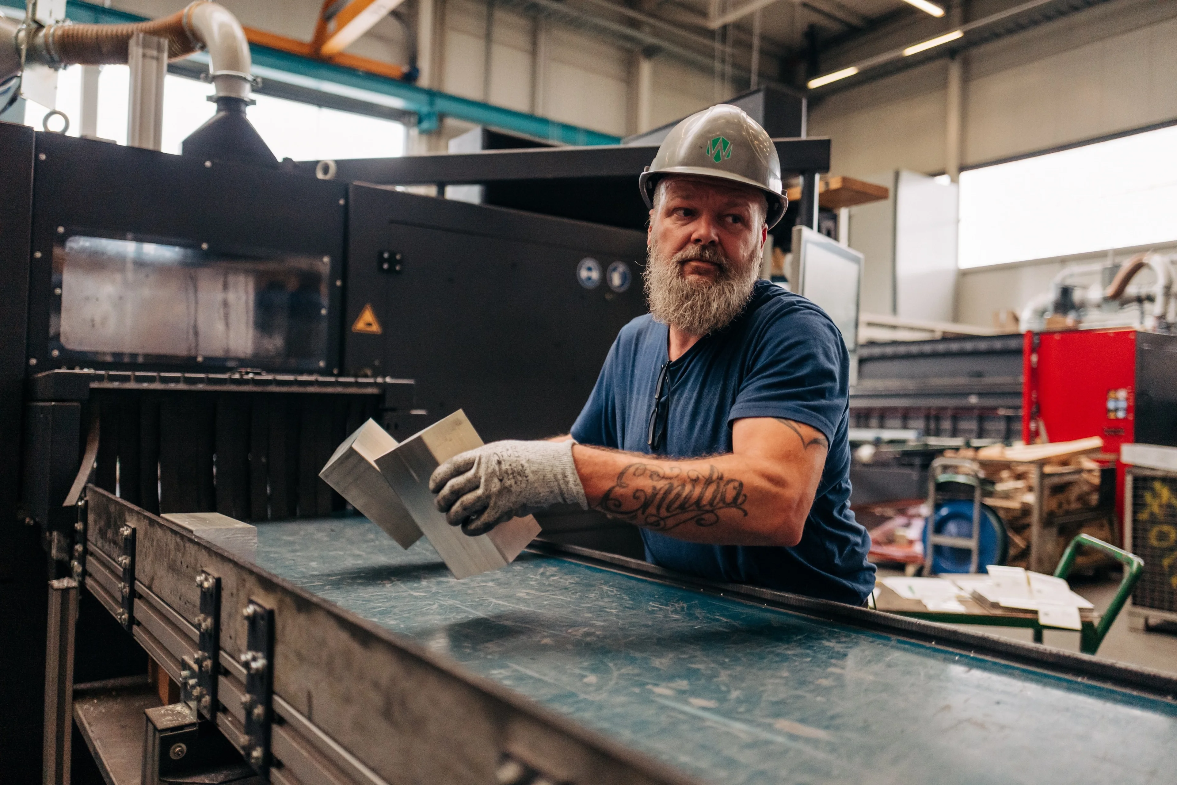 Sägerei & Strahlanlage